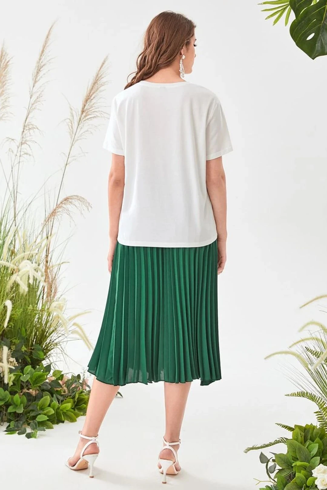 Day In Paradise Tee & Pleated Skirt Set 7 Day In Paradise Tee & Pleated Skirt Set - Image 5