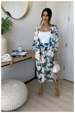 Jayci Floral Skirt 7 Jayci Floral Skirt -Layer Outfit 32497781375135 3