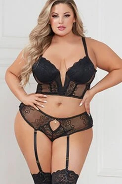 Plus Size Longline Flirt Gartered Bra Set