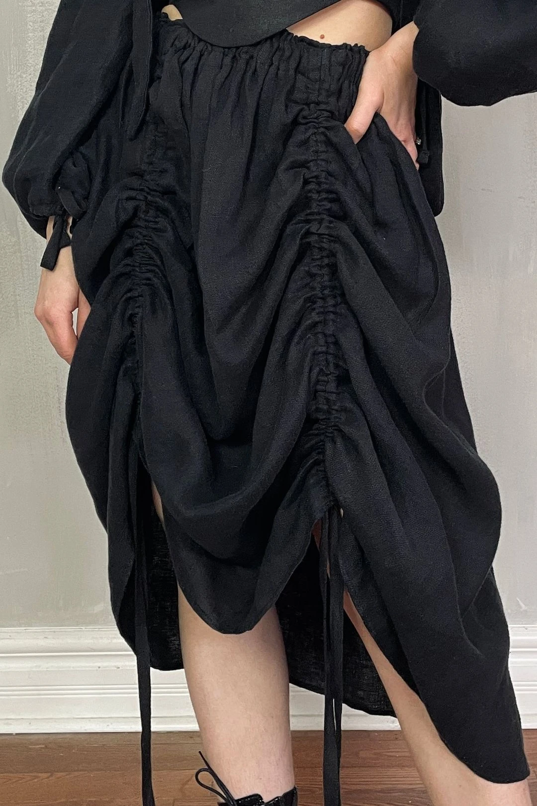 Drawstring Bustle Skirt In Washed Linen 7 Drawstring Bustle Skirt In Washed Linen - Image 5