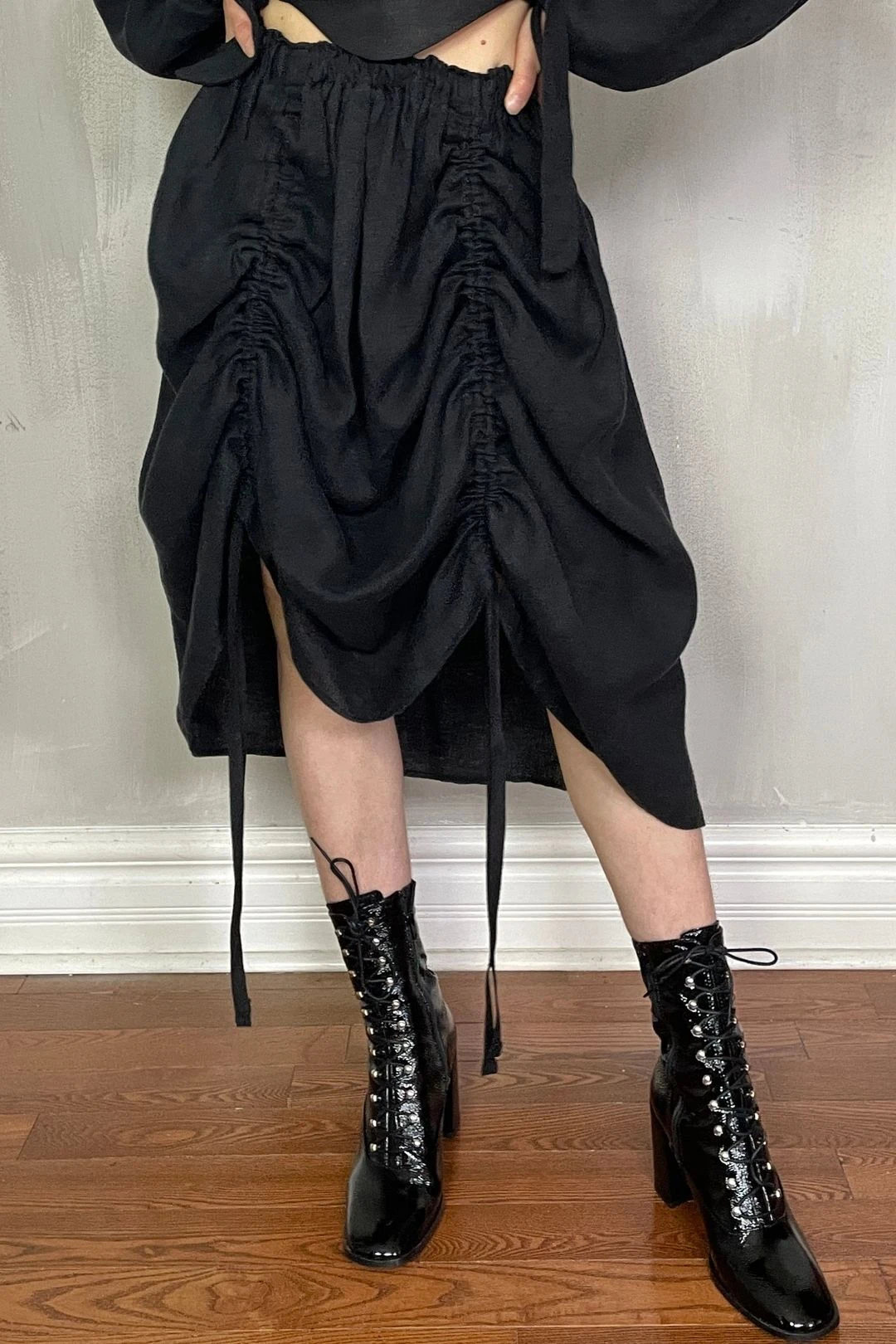 Drawstring Bustle Skirt In Washed Linen 5 Drawstring Bustle Skirt In Washed Linen - Image 3