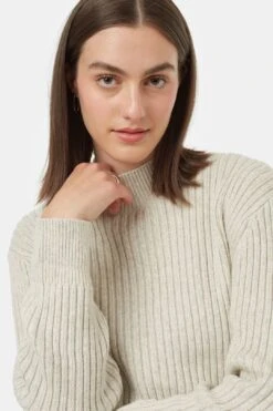 Highline Rib Cropped Mock Neck -Layer Outfit 33294228357306 4