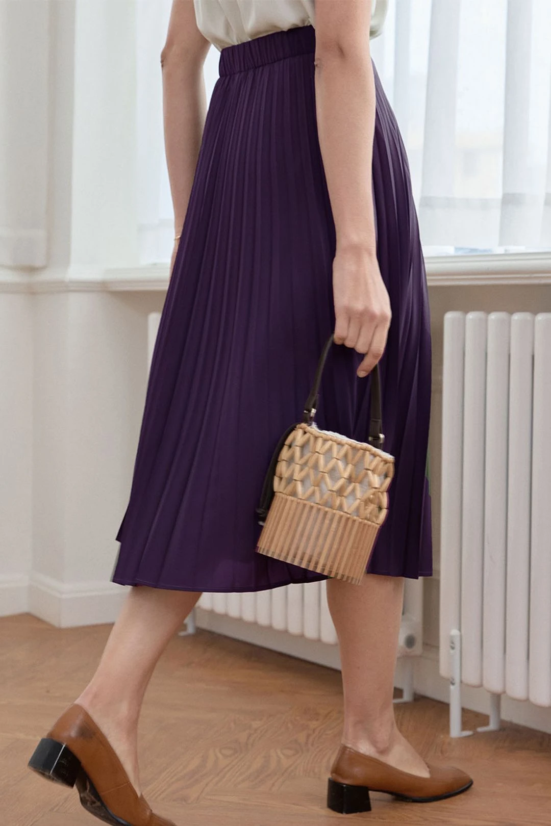 Daleyza Vintage Pleated Deep Purple Skirt 5 Daleyza Vintage Pleated Deep Purple Skirt - Image 3