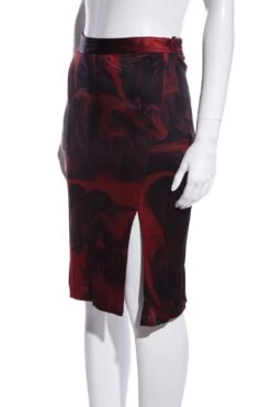Gucci Red & Black Abstract Print Skirt SZ 38 -Layer Outfit 38340878532845 4