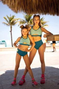 Outlet Golden Crop Top - Daiquiri 20 Outlet Golden Crop Top - Daiquiri -Layer Outfit 38846067278047 10