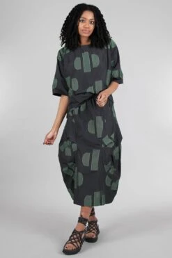 Oracle Skirt, Black/Green -Layer Outfit 38902111699095 5