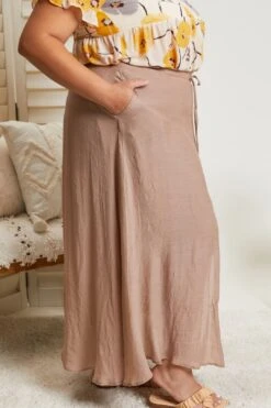 Sweet Lovely By Jen Full Size Leaps And Bounds Slit Maxi Skirt In Mocha -Layer Outfit 39053515620570 6