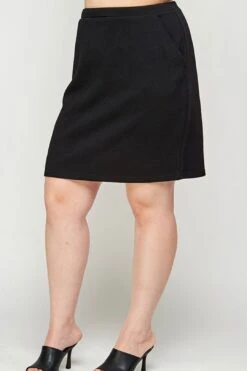 Plus Textured Skirt In Black -Layer Outfit 39130380009718 4