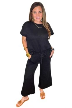 Plus Textured Skirt In Black -Layer Outfit 39130381353206 5