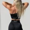 BASIC SEAMLESS CROP - BLACK -Layer Outfit 39403345019111 2