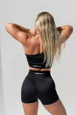 BASIC SEAMLESS CROP - BLACK