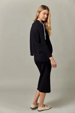 Maternity Knit Midi Skirt In Black -Layer Outfit 39470618509541 5