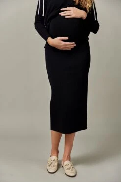 Maternity Knit Midi Skirt In Black -Layer Outfit 39470618575077 7