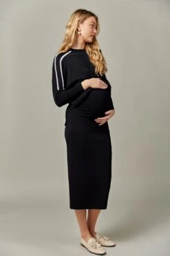 Maternity Knit Midi Skirt In Black -Layer Outfit 39470618640613 4