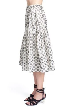 THE RINA SKIRT - B/W JACQUARD -Layer Outfit 39619868131579 3