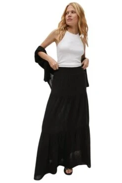 Michael Stars Sandy Skirt In Black -Layer Outfit 39694372700399 3