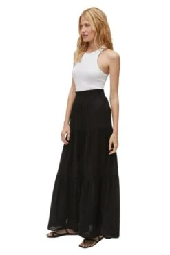 Michael Stars Sandy Skirt In Black -Layer Outfit 39694372765935 5
