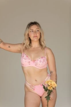Ellie Underwire Bra In Pink -Layer Outfit 39753039675690 2