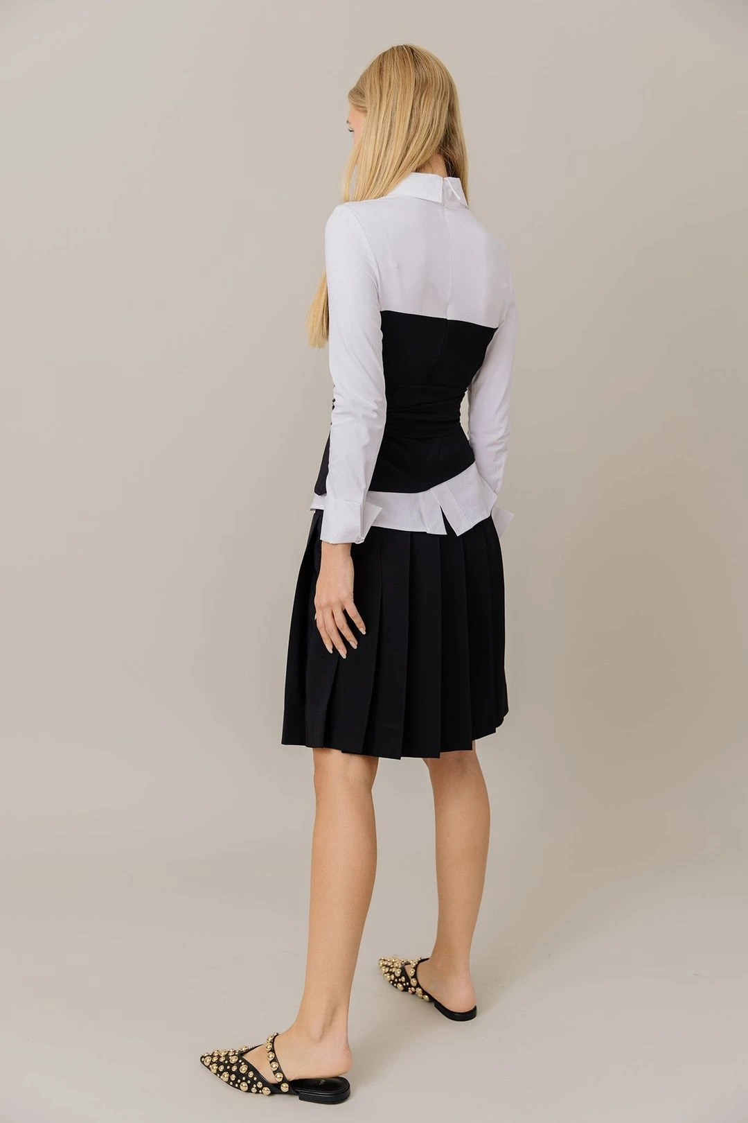 Corset Style Top And Pleated Skirt Set In Black/White 12 Corset Style Top And Pleated Skirt Set In Black/White - Image 10