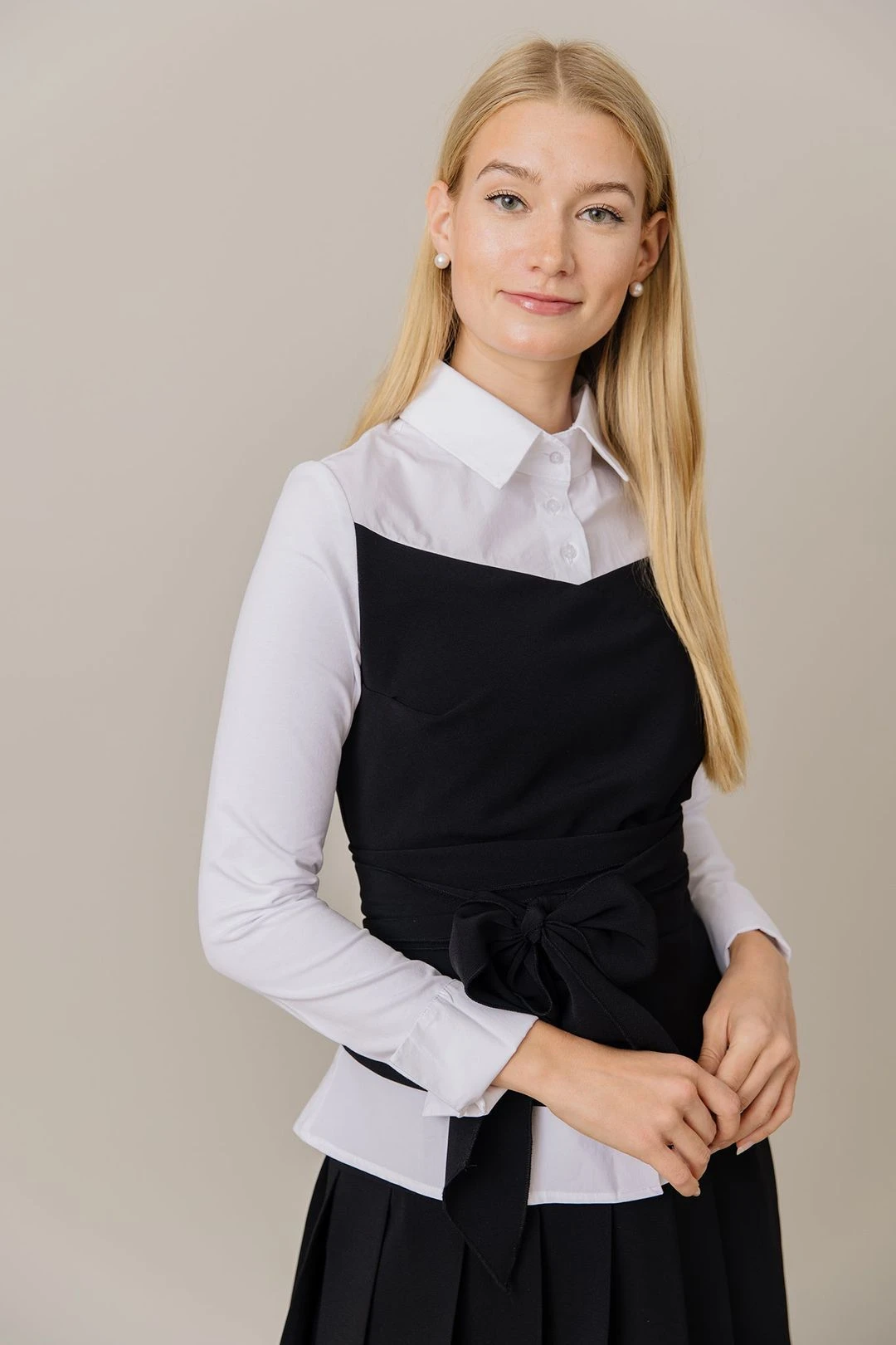 Corset Style Top And Pleated Skirt Set In Black/White 6 Corset Style Top And Pleated Skirt Set In Black/White - Image 4