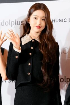 IVE Jang Won-young Inspired Top And Skirt Set 003 -Layer Outfit 40103585055034 9