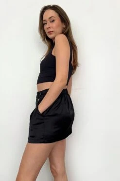 Lustrous Skirt - Black -Layer Outfit 40650422911295 3