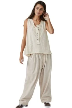 Josie Henley Tank -Layer Outfit 41076807106871 4