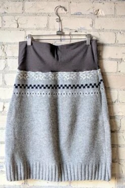 M/L Chunky Wool Sweater Skirts 10 M/L Chunky Wool Sweater Skirts -Layer Outfit 5760598900782 3